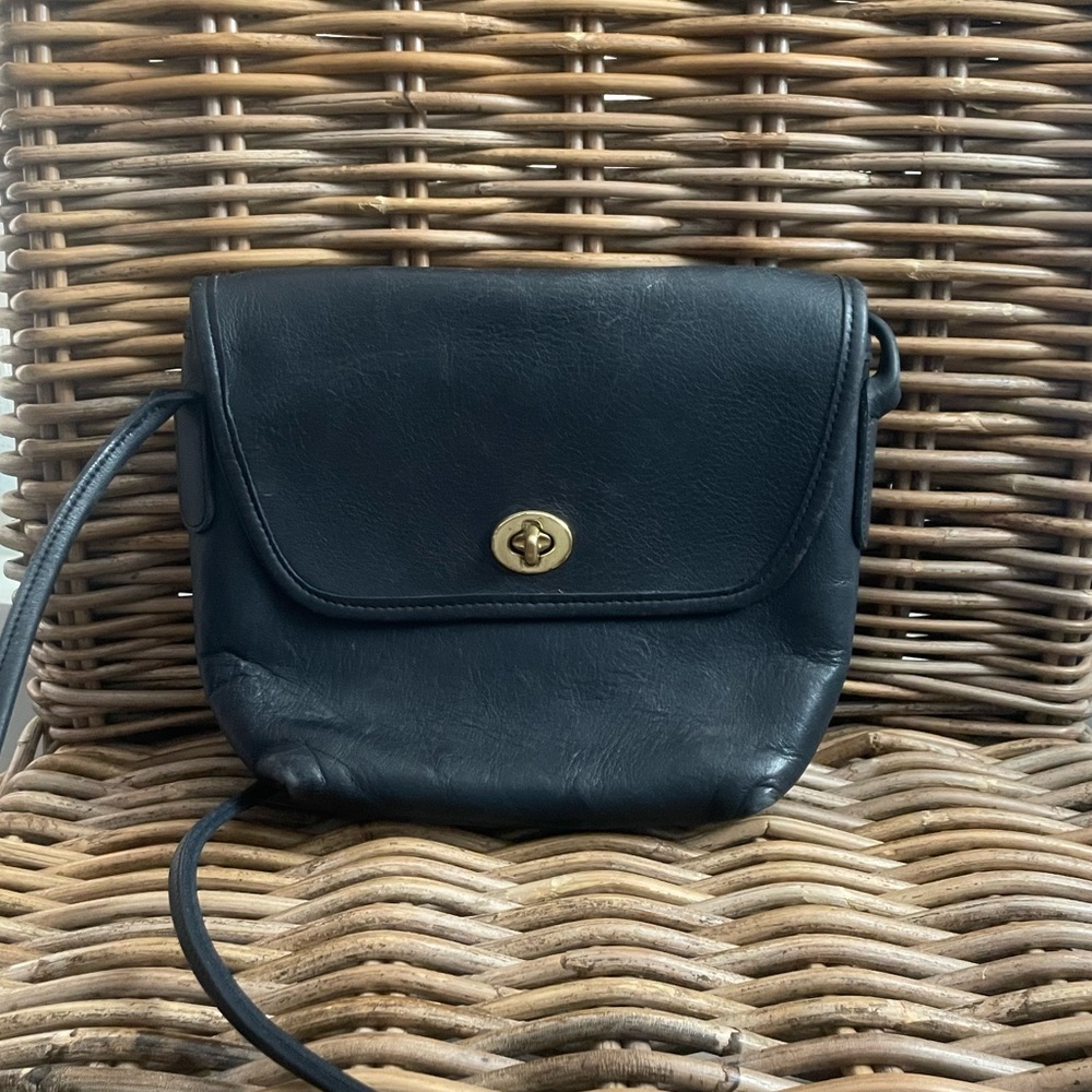 Vintage 90's Compact Leather Coach Crossbody